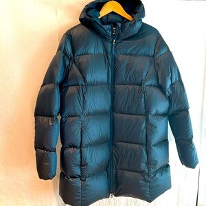 Eddie Bauer Women’s Luna Peak Down Parka size XXL. New but missing tags.